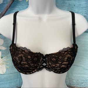 Victoria’s Secret Very Sexy Balconnet Bra 34C black lace lightly lined